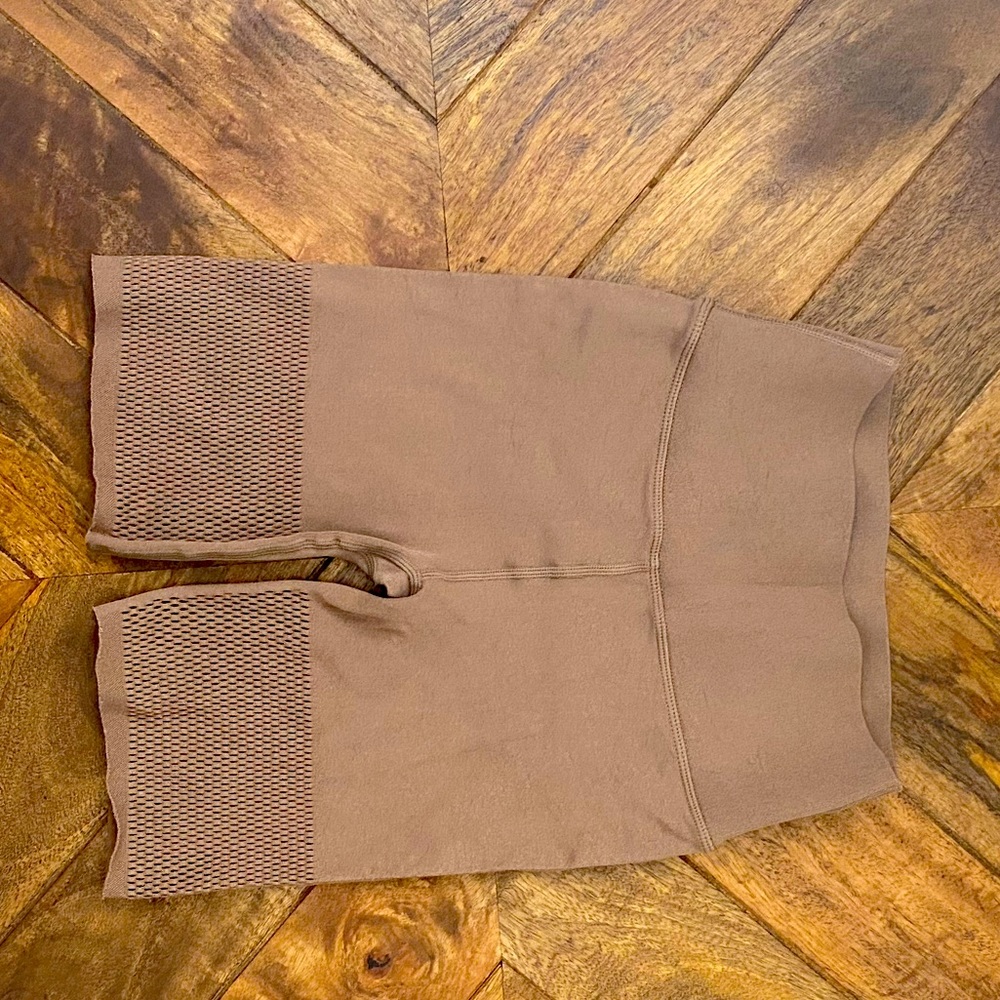 fabletics Sculptknit Bike Short